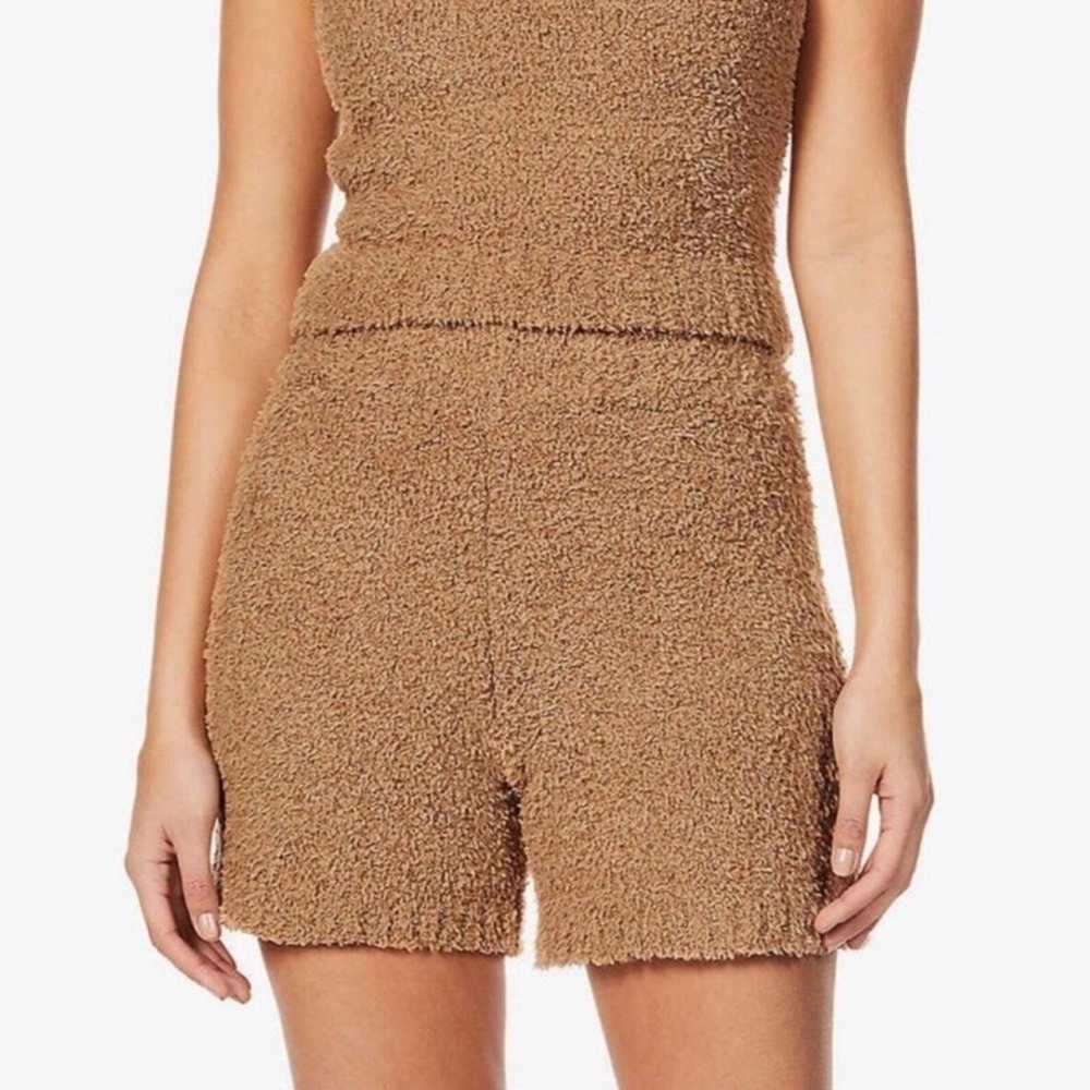 Skims cozy shorts Size S/M Camel